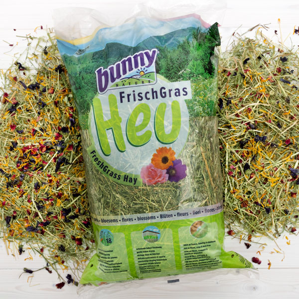 En duft af blomstereng til kaniner, marsvin og andre gnavere - køb det hos PetDK